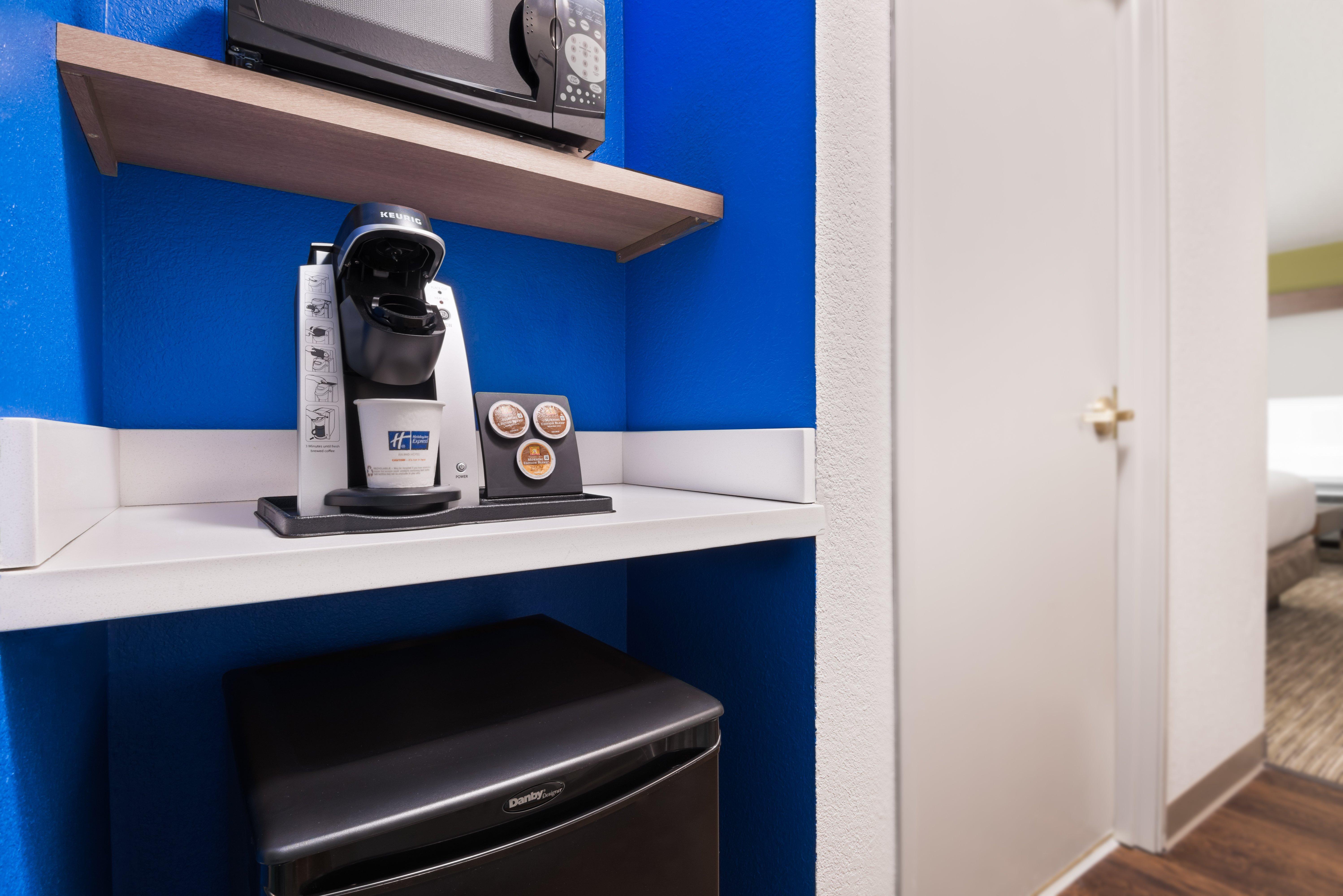 Holiday Inn Express & Suites - Columbus Airport East By Ihg Екстериор снимка