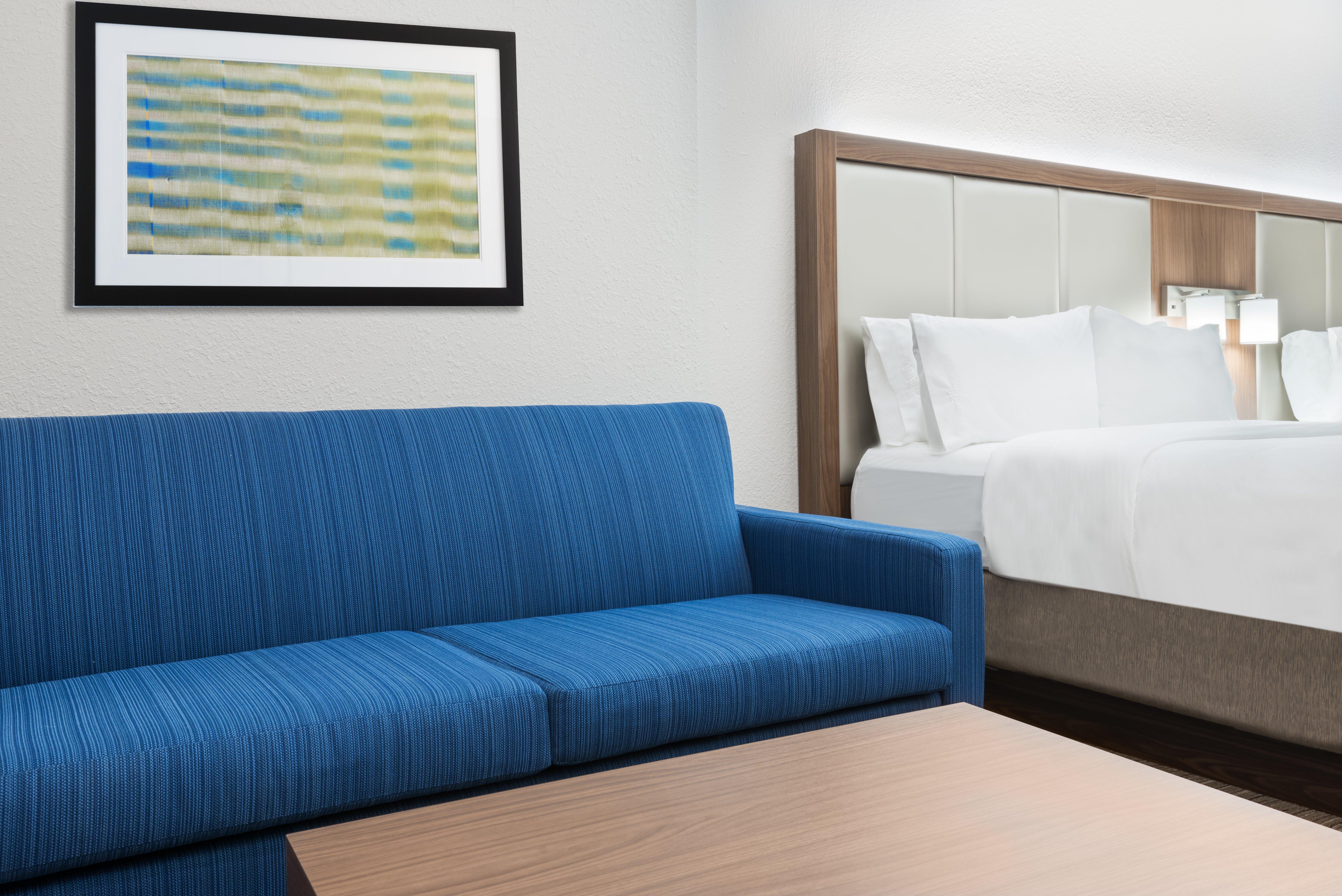 Holiday Inn Express & Suites - Columbus Airport East By Ihg Екстериор снимка